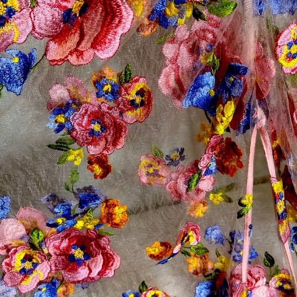 For Love & Lemons Embroidered Maxi Detailed Floral Appliqué NWT Size XS NWT - Picture 15 of 15